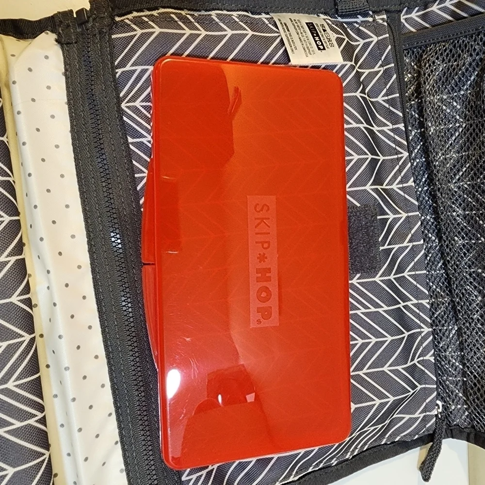 SKIP HOP gray Changing Diapers pad storage luggage